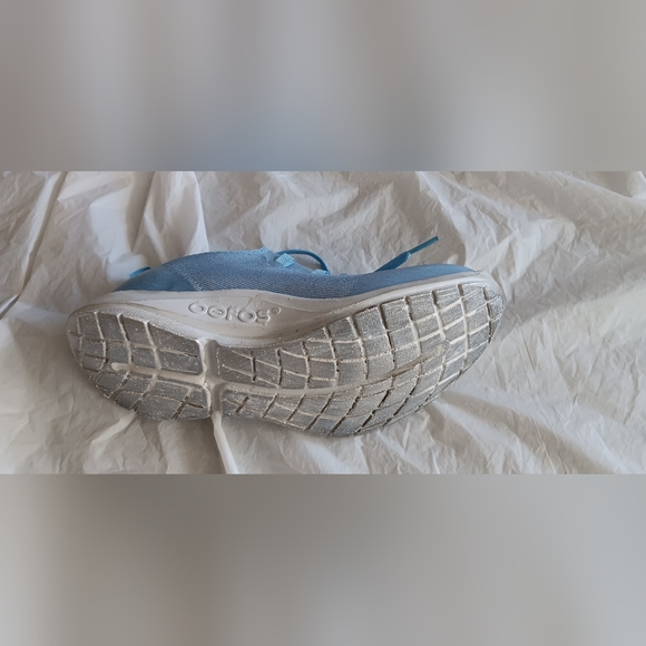 Women's OOFOS Sky Blue Sneakers - Picture 4 of 5